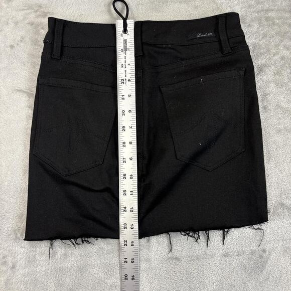 Level 99 Black Denim Mini Skirt Raw Hem Distressed Stretch Women’s 24 - Picture 6 of 7